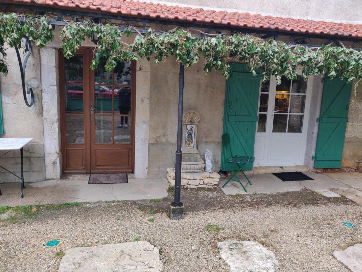 Le Logis De Lou Bed and Breakfast Blars Εξωτερικό φωτογραφία